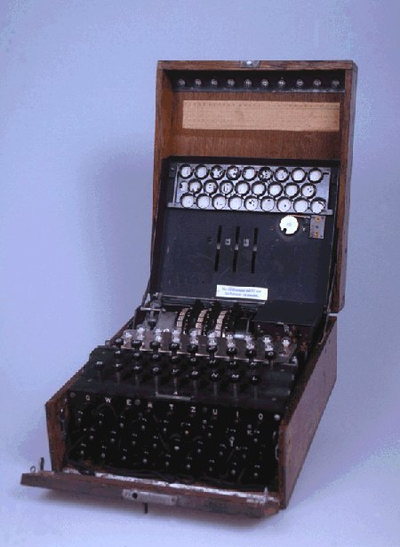 Enigma à 3 roues codeuses allemande - DGm